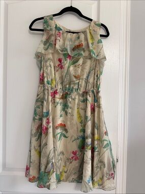 Ted Baker Ivory Floral Ruffle-Neck Casual Dress - Belt missing